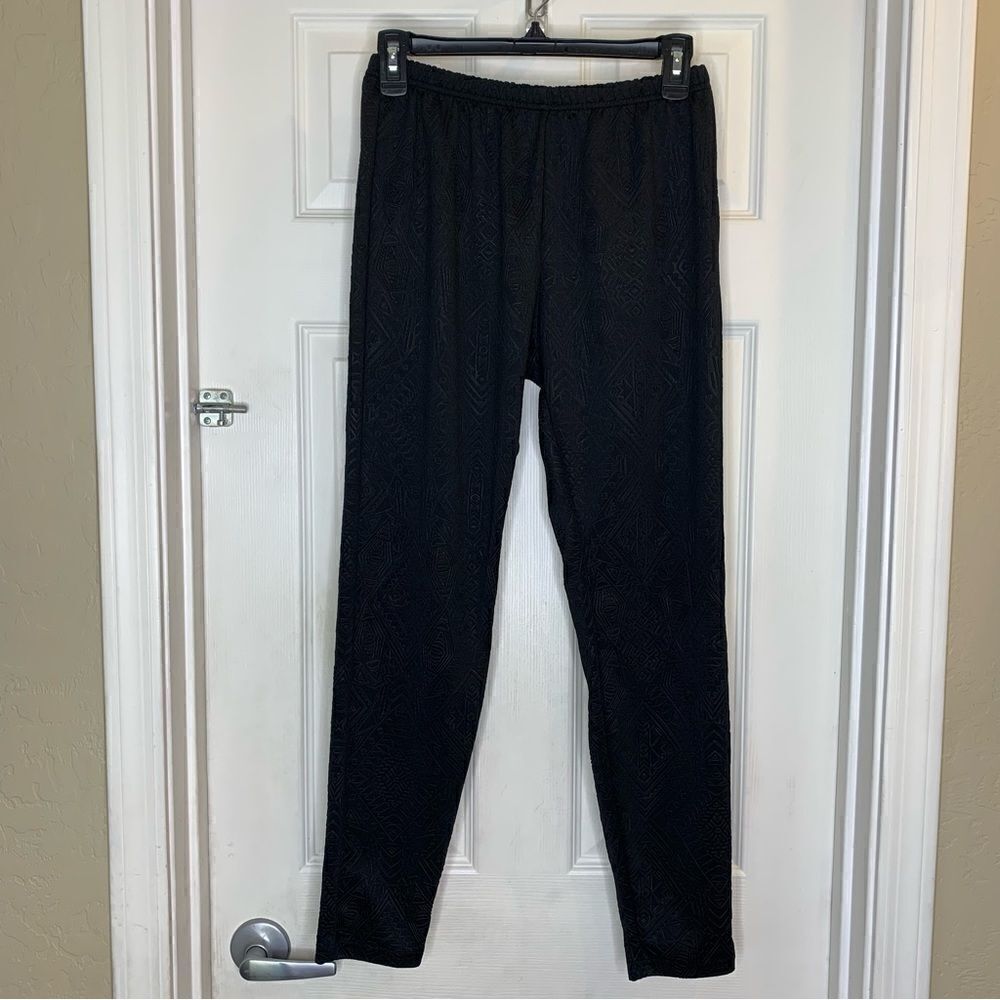 Xhileration Size Large Black Printed Leggings
